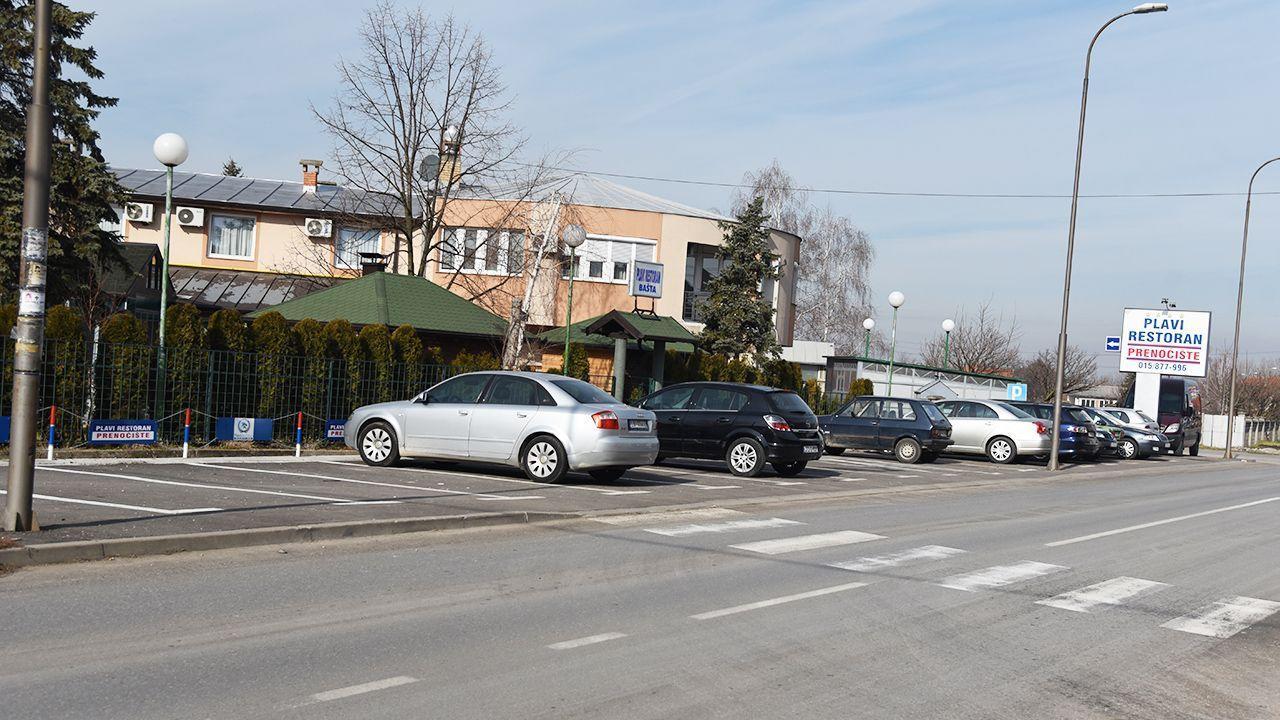 Hotel Mk, Plavi Restoran, لوزنيكا المظهر الخارجي الصورة